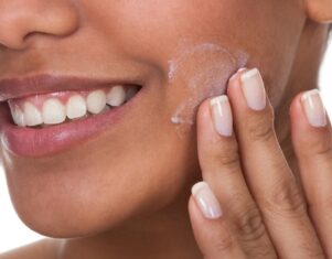 La importancia de usar crema hidratante para el rostro